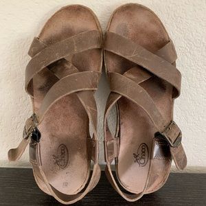 Chaco Otter Leather Sandals